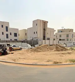 Including registration fees / strategic location / large area / the price is suitable for the speed