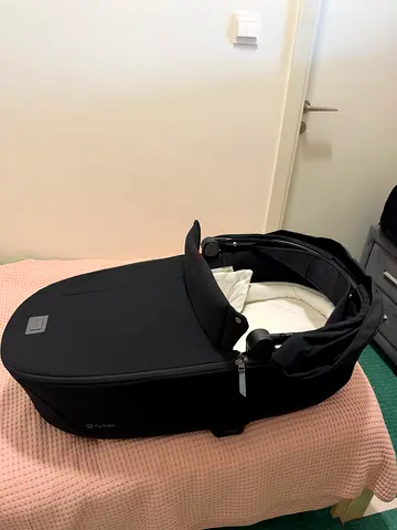 Cybex Priam Carrycot / Bassinet in Black - Good Condition