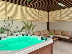 Spacious Family Villa with Private Jacuzzi & BBQ I Single Row I Next to amenities