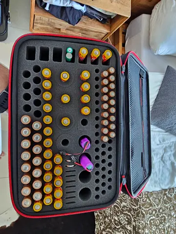 RLSOCO hard storage & travel case for batteries