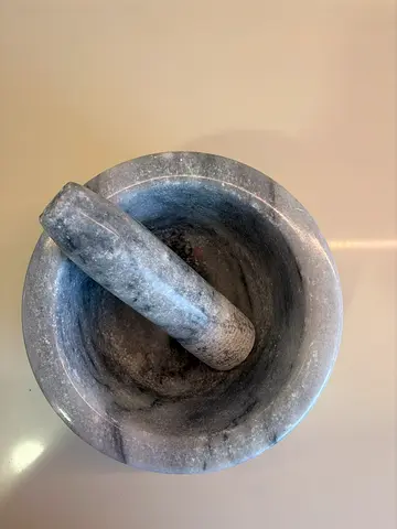 Heavy marble motor and pestle