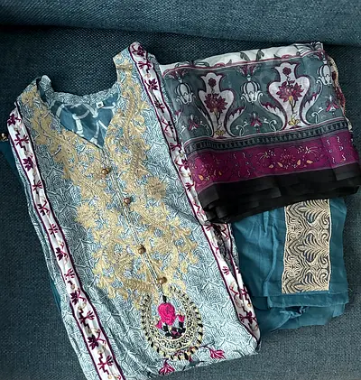 3 Piece Pakistani Suit Set