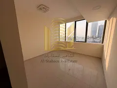 Extra-Spacious Studio in a Prime Main Road Location