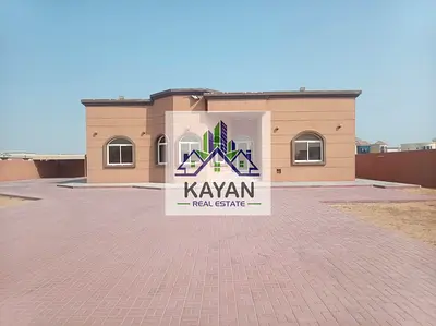 فيلاا للإيجار في السلمة السويحات 4 غرف ومجلس وملحق 3 غرف