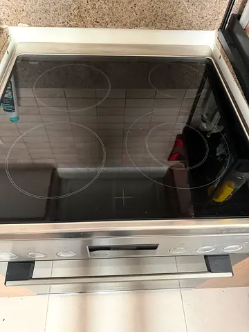 Electric Bosch cooker - 4 Zone