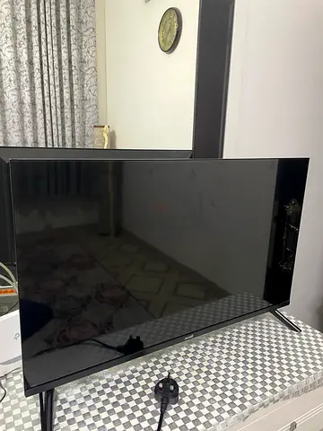 شاشه للبيع السعر 300