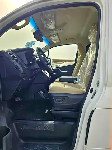 2026 Toyota GRANVIA 照片 9