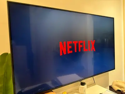 LG 50-inch smart TV-webOS-Model 50UP7750PVB