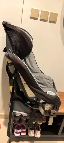 Graco convertible baby car seat in good condition