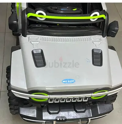 Electric Ride-On Jeep for Kids — Used, Working Condition very good condition