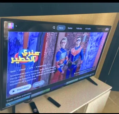 50-inch LED TV Chrome Cast HDMI in good working condition Wiffi conection, internet access & apps