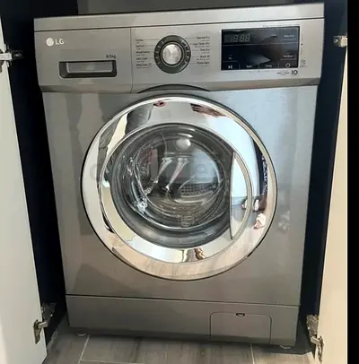 LG new model 2in1 washing machine digital like new condition 8/5 kg