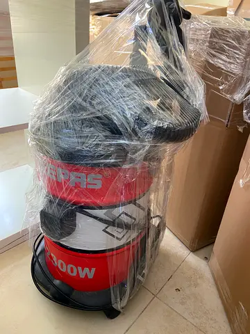 Red 1600W Wet & Dry Vacuum Cleaner - Need repair