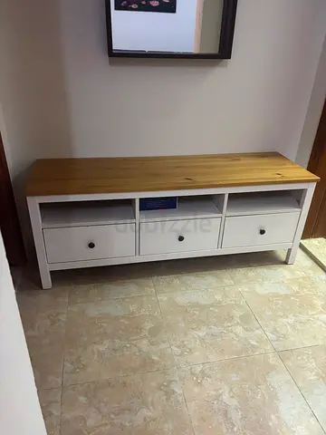Tv unit