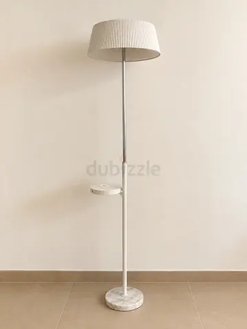 Minimalist White Floor Lamp with Marble Base and Side chargeable Tray