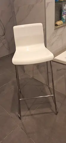 White high bar stool with chrome legs - good condition