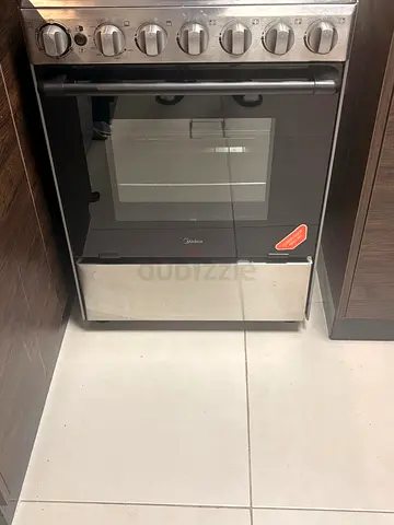 Stainless Steel Freestanding Gas Cooker with Oven - Good Condition