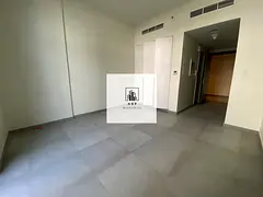Specious luxury apartment for rent