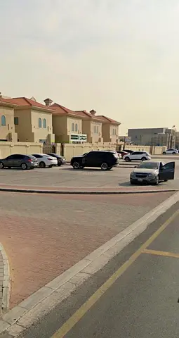 Educational land / strategic location / large area / on a main street