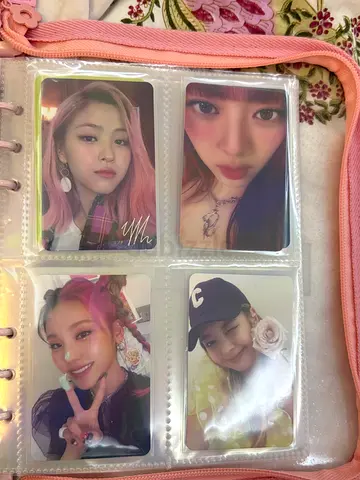 (PRICES NEGOTIABLE) Itzy small collection 6 photocards all members