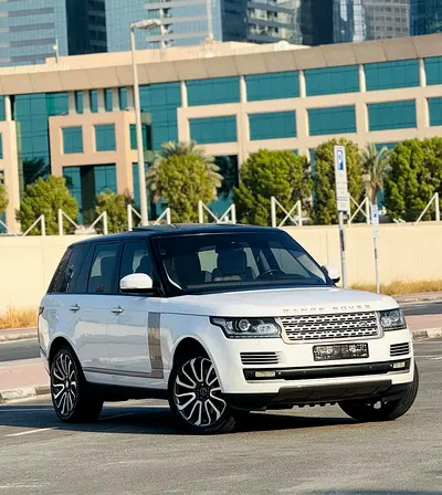 2014 Land Rover Range Rover Vogue Supercharged GCC Specs
