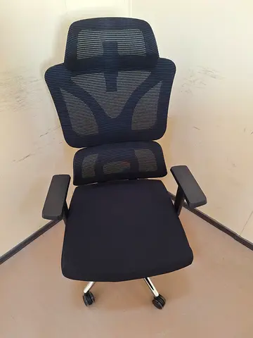 ergonomic mesh chair with lumber support