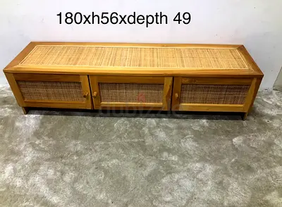 Modern rattan TV table (150x56x49 cm)