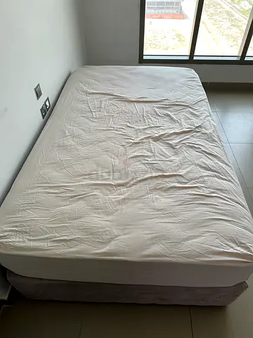 Used Single Mattress + Bed Base in Good Condition