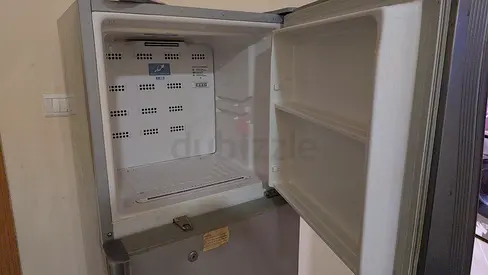 Good working Fridge (Refrigerator)