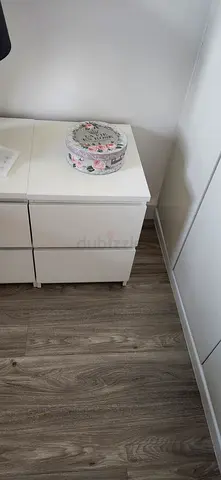 3 Ikea Malm nightstands