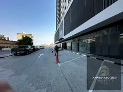 New commercial shops available for annual lease in the Al Bustan Tower (Liwara 2)—first-time occup