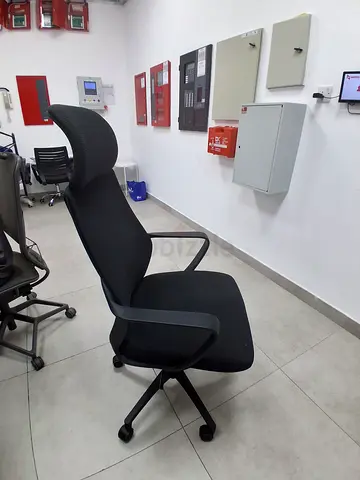Ergonomic High-Back Office Chair with Headrest - Good Condition