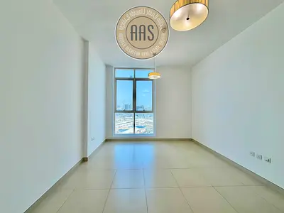 Hot Offer ~ Multiple cheques ~ One bedroom + 2 bathrooms < Front of shopping mall < easy access to