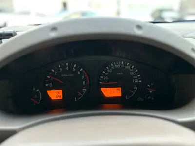 2011 Nissan XTERRA — миниатюра 12