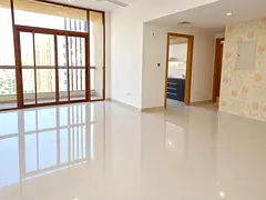 Lxury and Like Brand new apartment with balcony with master room parking nyr to madina shopping cen