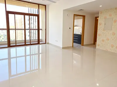 Lxury and Like Brand new apartment with balcony with master room parking nyr to madina shopping center