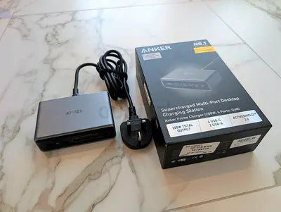 Anker Prime 200W 6-Port GaN Charging Station, like new, full box