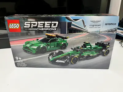 LEGO Speed Champions Aston Martin Safety Car & AMR23 76925