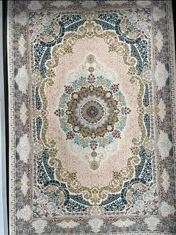 Classic Persian-style area rug - 2x3 full new