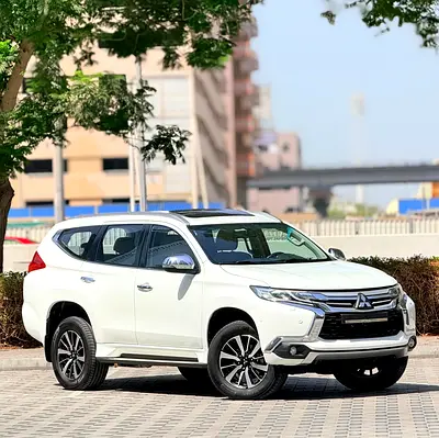 Mitsubishi Montero Sport 2017 GLS Premium GCC Specs