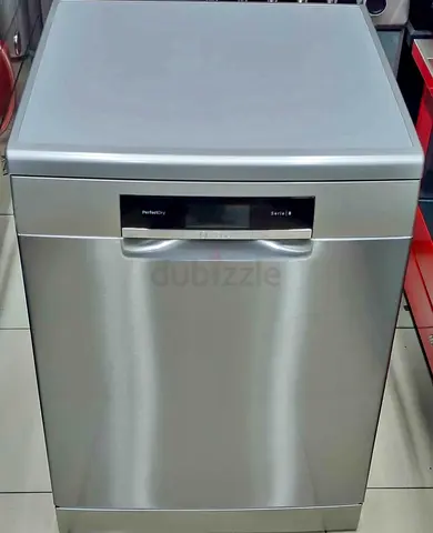 Bosch series 8 Stainless steel freestanding dishwasher - good condition