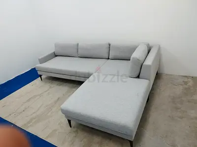 Brand New condition few months old West elm linen fabric Sofa