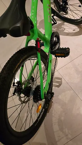 Green mountain bike - lightly used, good condition