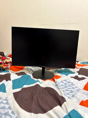 24-inch Full HD Computer Monitor with Stand - Good Condition