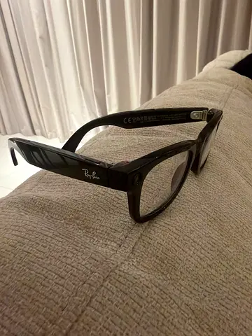 Black Ray-Ban Meta Transitions (Gen 2)