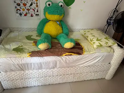 Day bed for sale