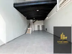 warehouse 1600 SQFT warehouse /Good location with free parking area