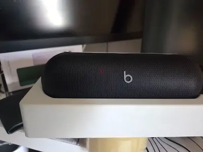 Beats Pill Portable Bluetooth Speaker - Black