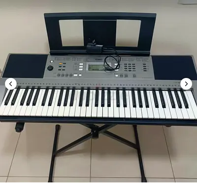 Yamaha PSR-i425 Digital Keyboard Indian Style