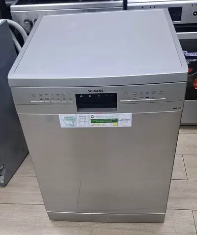 Siemens latest model IQ300 dishwasher 3 Rack